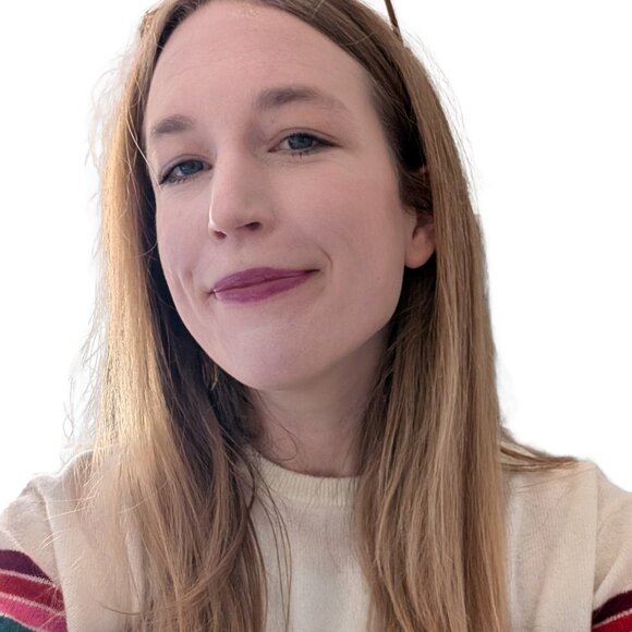 Meet your Posher, Cayla - Picture 1 of 1